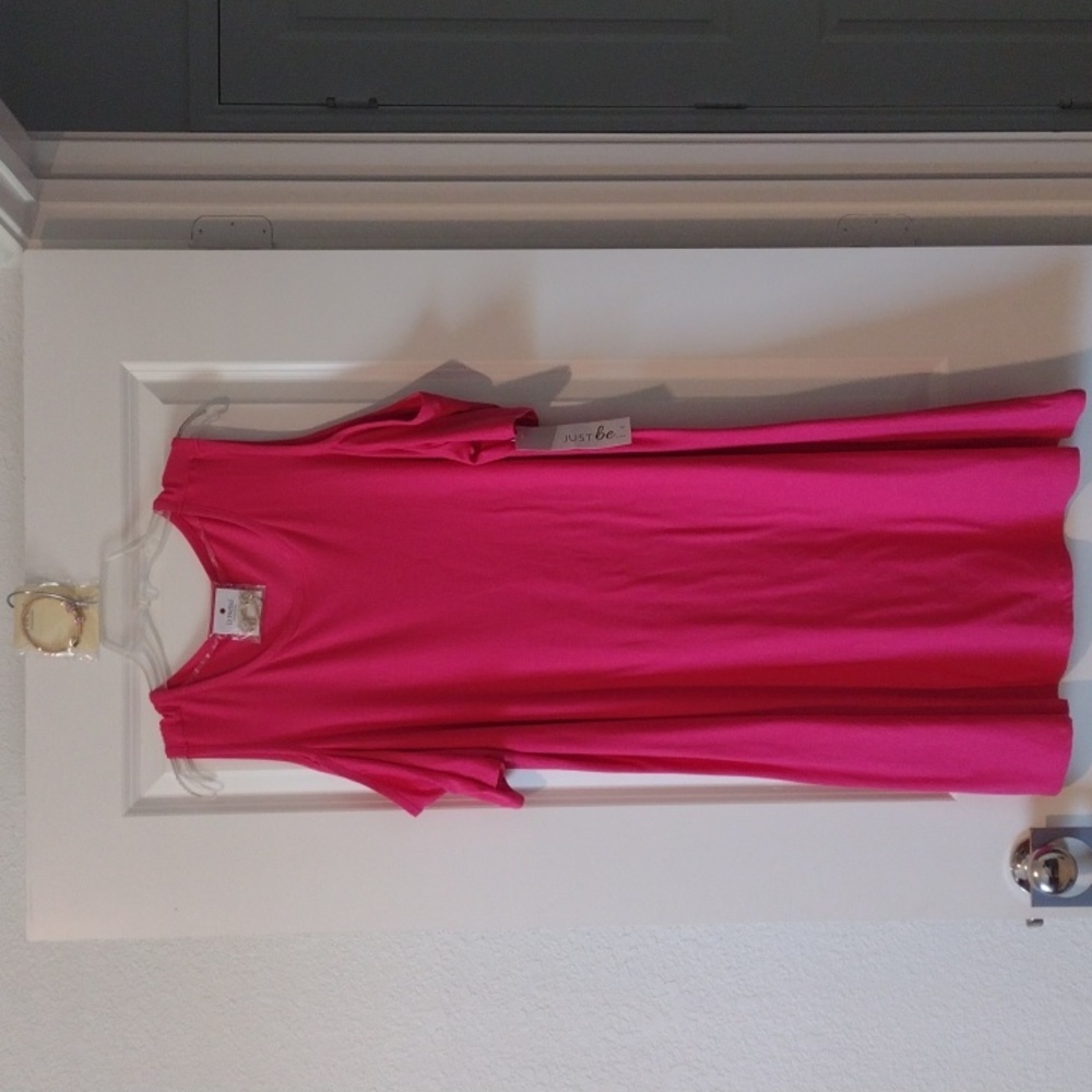 Cold Shoulder Dress with earrings Nwt